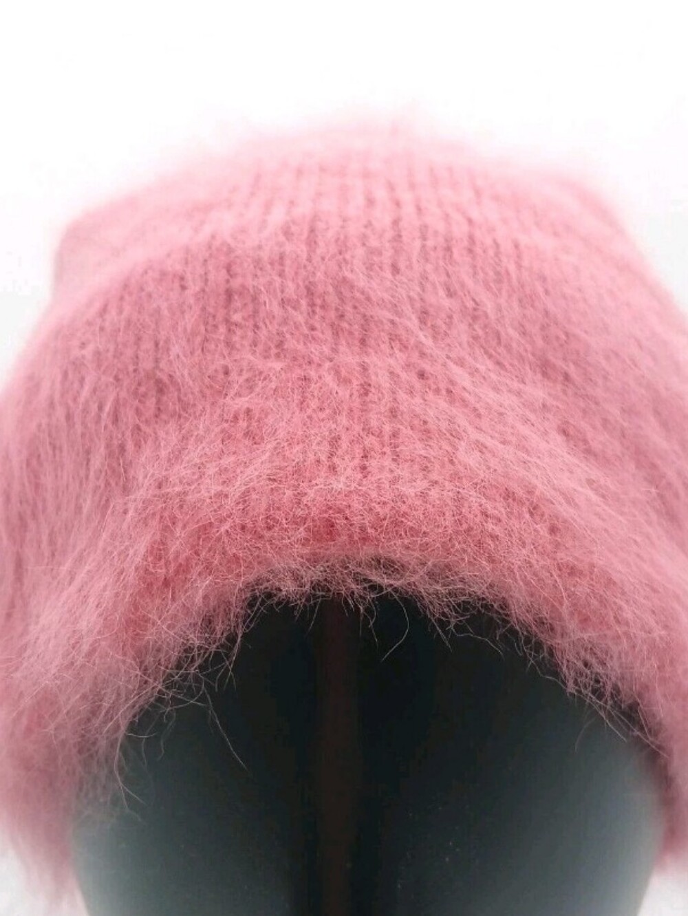 American Eagle Beanie Hat Women's Pink Mauve Lambswool Angora Blend Furry Winter